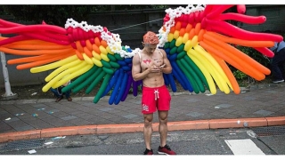 Incredibil! Paradele LGBT, interzise în România!