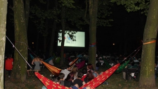 Cinema sub cerul înstelat, în Parcul Tăbăcărie