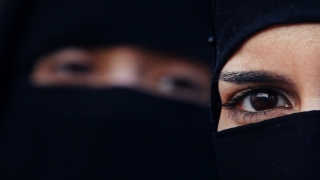În Germania nu se va interzice vălul islamic!