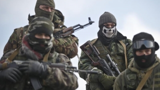 Intensificare a violenţelor în estul Ucrainei