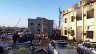 Zeci de morţi şi sute de răniţi în Libia