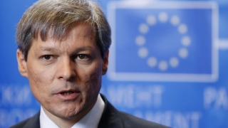 Cioloş prezintă luni Parlamentului aspecte legate de reforma administraţiei