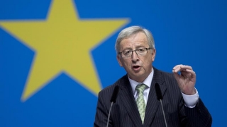 Juncker avertizează: ”Închiderea frontierelor interne ale UE va duce la pierderi de trei miliarde de euro anual”