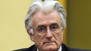 Karadzic, condamnat la 40 de ani de închisoare pentru genocidul de la Srebrenica