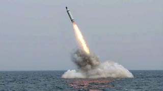 Kim Jong-un ordonă testarea unui focos nuclear şi tiruri de rachete