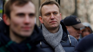 Liderul opoziţiei ruse acuză serviciile de securitate că îi hăituiesc familia