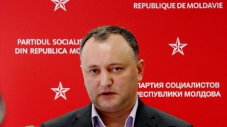 Liderul socialist Igor Dodon, primul în sondajele la prezidenţiale din R. Moldova