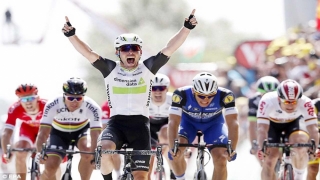Mark Cavendish a câștigat la sprint prima etapă din Turul Franței