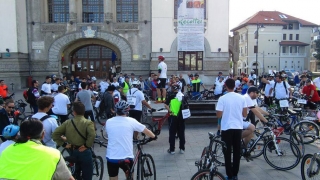 Marș cu petiții și reclamații! Bicicliștii cer o infrastructură mai prietenoasă