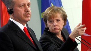 Merkel îi cântă-n strună lui Erdogan