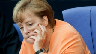 Merkel se vaită de... lipsa de solidaritate a est-europenilor în criza refugiaţilor