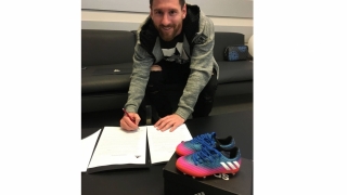 Messi a semnat un nou contract cu sponsorul său personal, Adidas