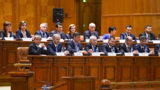 Miniștrii lui Cioloș, prea plictisitori pentru Parlament