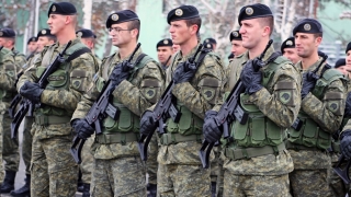 NATO: Kosovo nu poate avea armată!