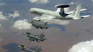 NATO poate lansa operaţiuni antiteroriste în Libia... la cerere