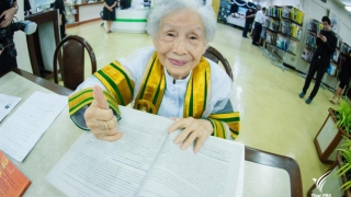 „Niciodată nu e prea târziu să studiezi“ - la 91 de ani a absolvit o universitate