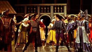 Nu rataţi! TNOB închide stagiunea cu „Romeo şi Julieta“