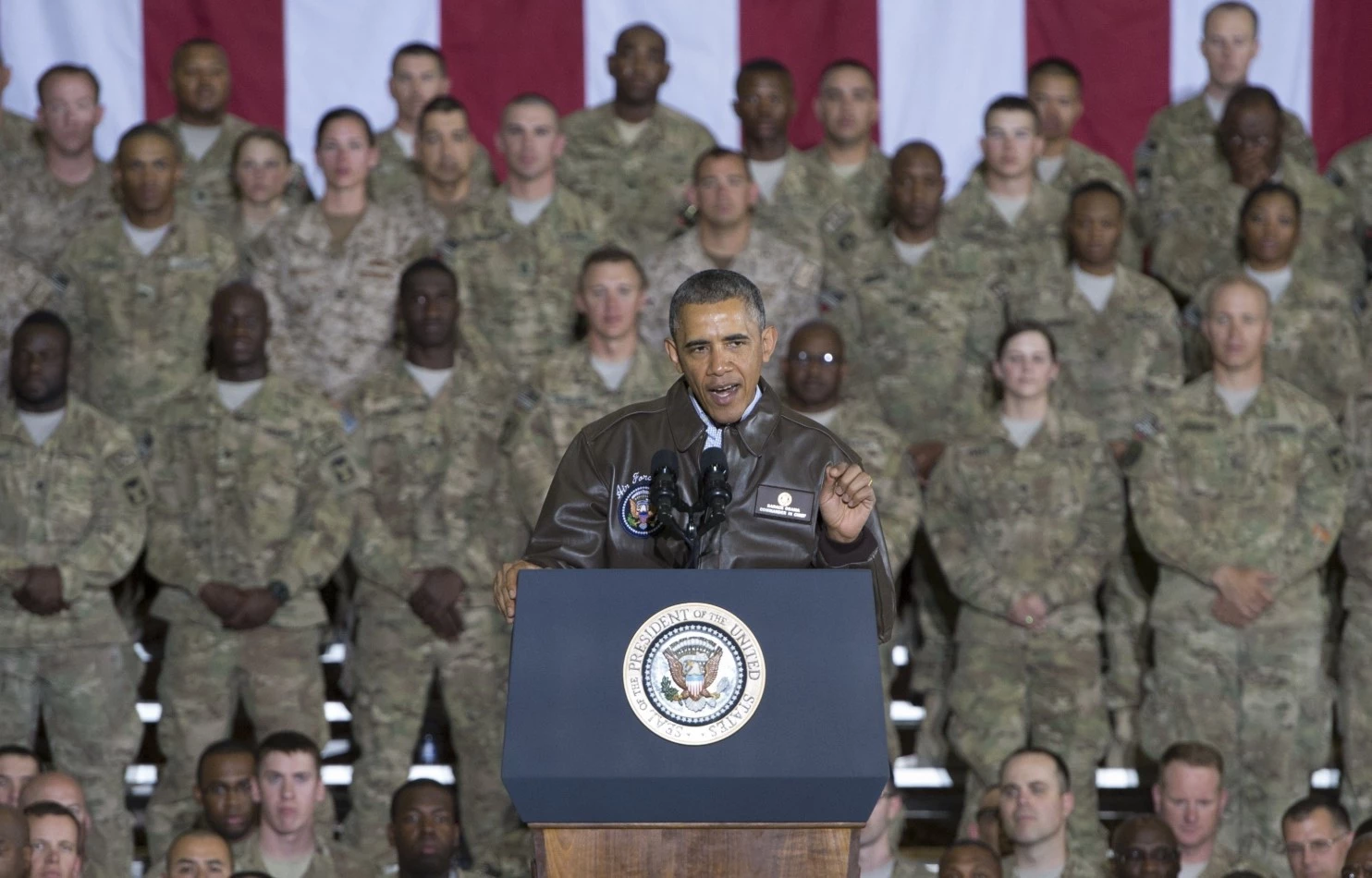 Obama le-a făcut o bucurie talibanilor