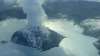 O insulă întreagă, evacuată! Risc vulcanic major în Vanuatu