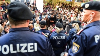 Serbia solicită ajutor Austriei şi Franţei pentru controlul frontierelor