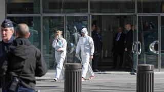 O persoană rănită de un... plic la sediul FMI din Paris