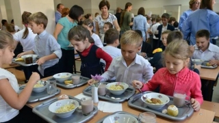 INCREDIBIL! Ce hrană primesc copiii din grădinițele Constanței?