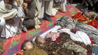 Nouă copii uciși într-un atentat cumplit în Afganistan. Talibanii sunt de vină