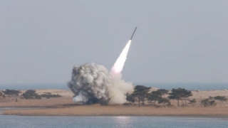 Coreea de Nord a lansat trei rachete, sâmbătă dimineață