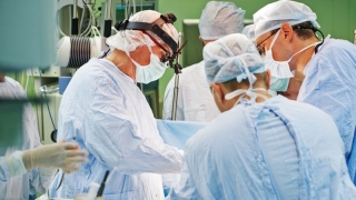 Costul unui transplant pulmonar în România, ținut secret