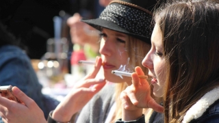 O treime dintre români sunt fumători