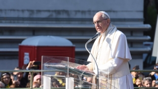 Papa, la „Casele albe“: întâlnire de suflet cu enoriașii dintr-un cartier sărac din Milano