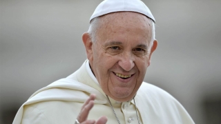 Papa nu crede că asistăm la un război al religiilor, ci la unul al intereselor economice