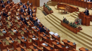 Parlamentarii fac istorie: blochează bugetul UE pentru că nu vin la ședințe