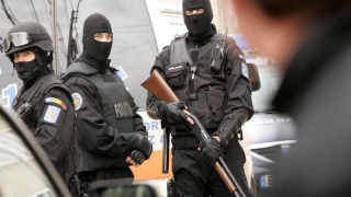 Percheziții în Constanța, la suspecți de trafic de droguri! Vezi ce au găsit polițiștii!