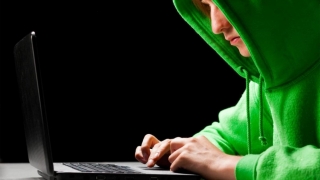 Peste 50% dintre hackeri schimbă metodele de atac când abordează o nouă țintă