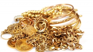 Peste 6 kilograme de bijuterii din aur, confiscate de la un constănțean!