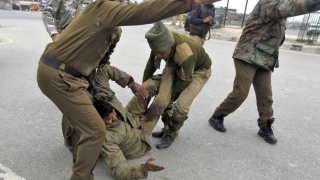 Polițiști indieni împușcați mortal în regiunea Kashmir