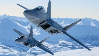 Premieră: avioane F 22 Raptor pe „Kogălniceanu“