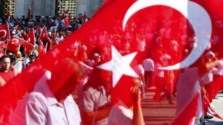 Profesori universitari arestaţi pe bandă rulantă în Turcia