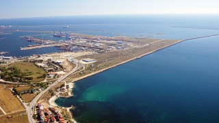 Proiecte de dezvoltare ale Portului Constanţa, prezentate la Universitatea „Ovidius“