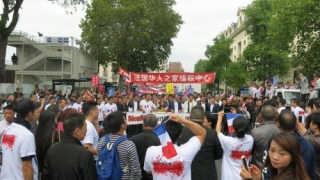 Comunitatea chineză manifestează la Paris pentru mai multă securitate