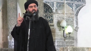 Şeful DAESH, Al-Baghdadi, uite-l, nu e! De fapt, e! În viaţă...