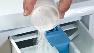 Ştii cum să-ţi alegi detergentul? Pericole şi boli ascunse în banalul produs
