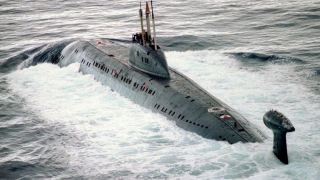 Submarin rusesc cu rachete nucleare, în largul coastelor Franţei