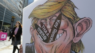 Sud-coreenii, proteste împotriva „războinicului“ Trump!
