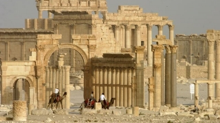 Trupele siriene au recucerit terenul de la periferia oraşului antic Palmira