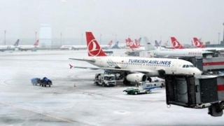 Turkish Airlines anulează 400 de zboruri din cauza ninsorilor