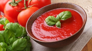 Cum pregătești cea mai aromată supă de roșii!