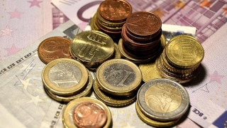 4,66 lei/euro - ziua neagră a monedei naționale