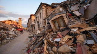 Un an de la cutremurul din Amatrice. Oamenii suferă din cauza birocraţiei şi corupţiei